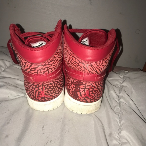 Retro Air Jordan 1 Elephant Print Red - Picture 3 of 4